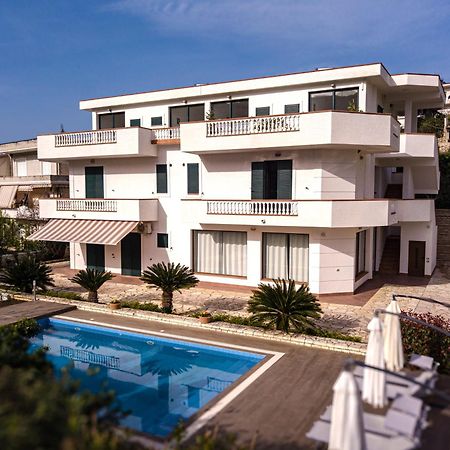 Villa La Quiete - Adults Only Cuke Екстериор снимка