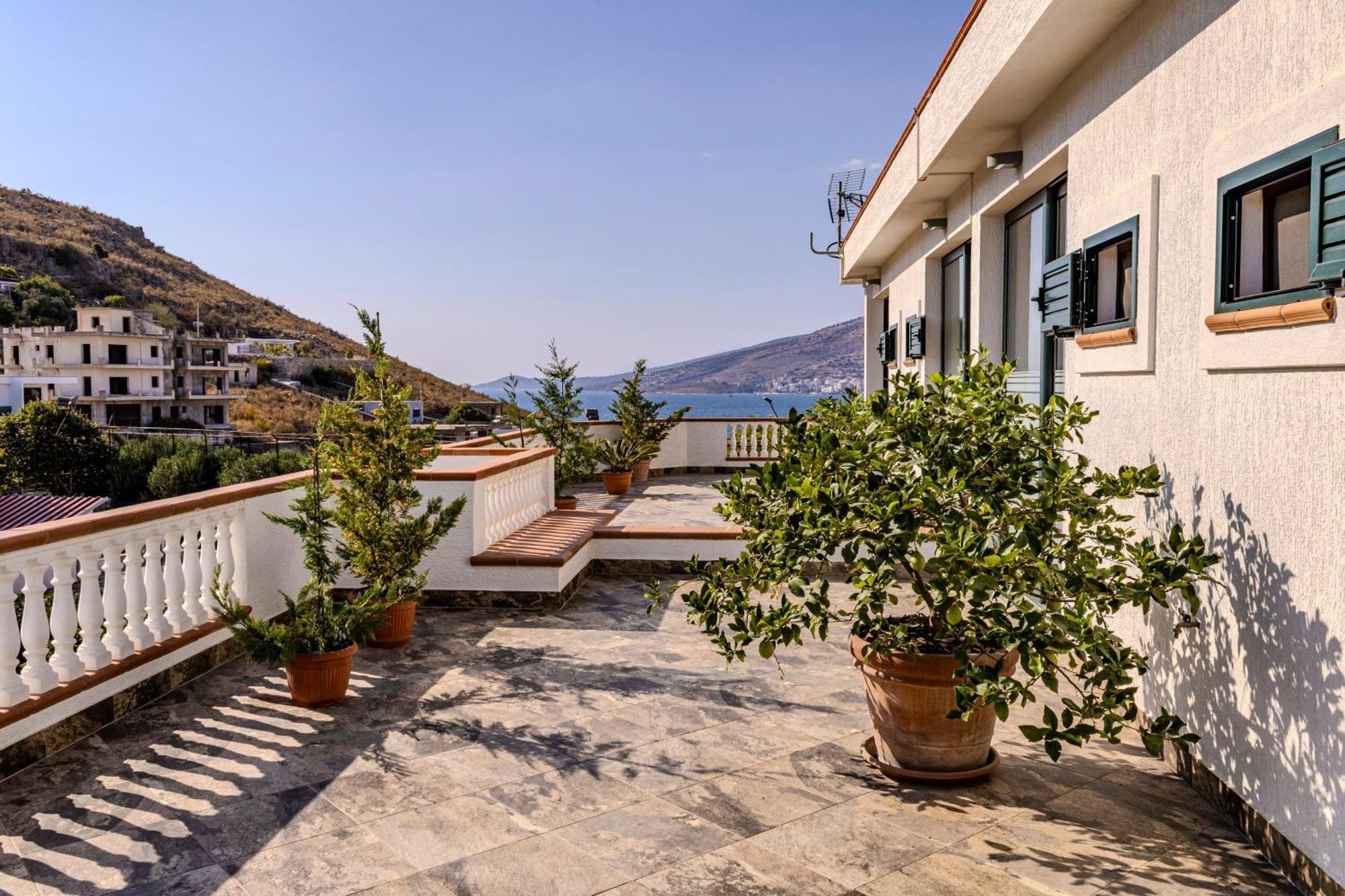 Villa La Quiete - Adults Only Cuke Екстериор снимка