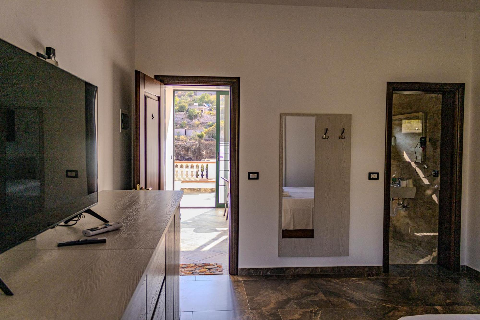 Villa La Quiete - Adults Only Cuke Екстериор снимка