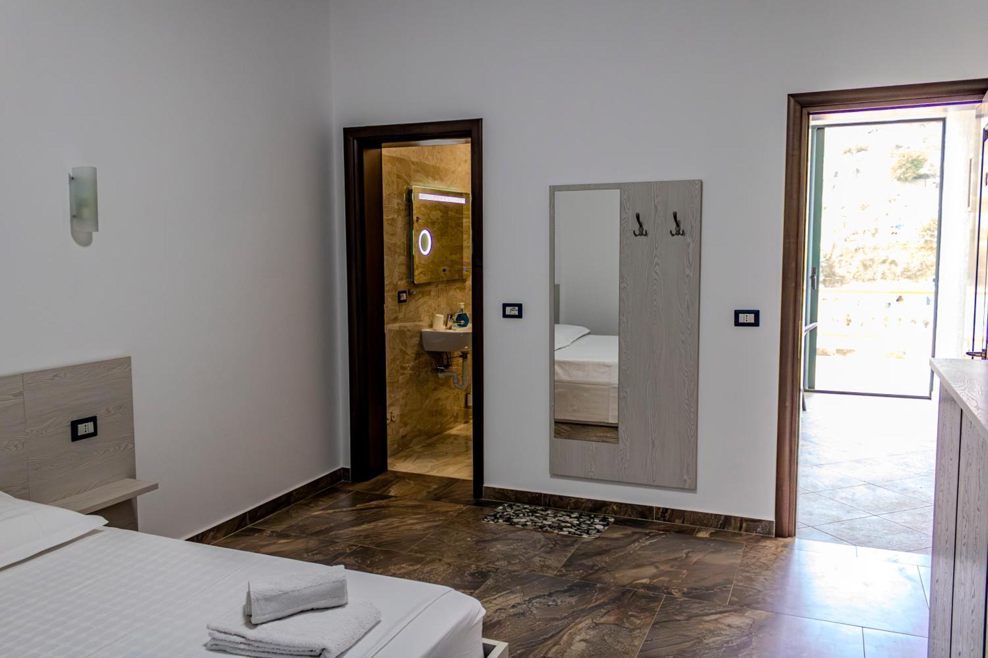 Villa La Quiete - Adults Only Cuke Екстериор снимка